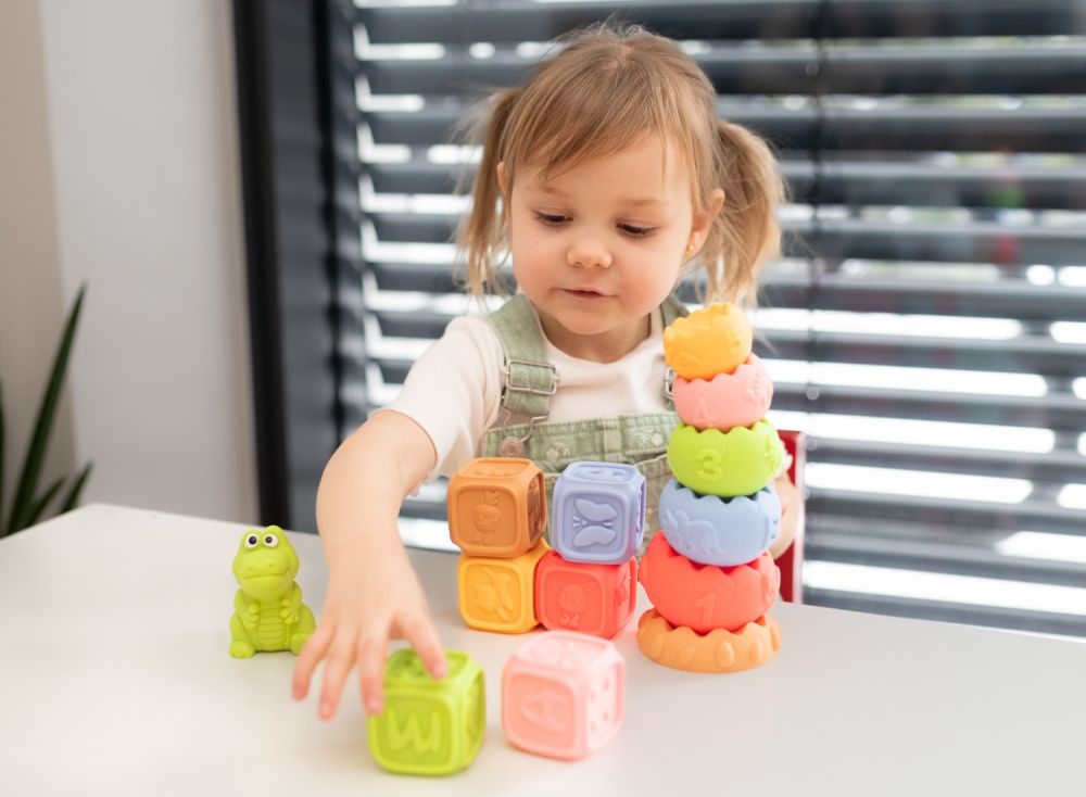 Zestaw Montessori Klocki i piramida sensoryczna 13 el.